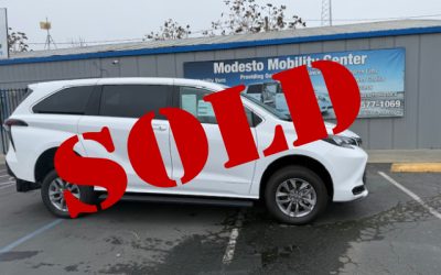 New 2025 Toyota Sienna Hybrid LE FWD