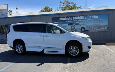 Used 2017 Chrysler Pacifica Touring
