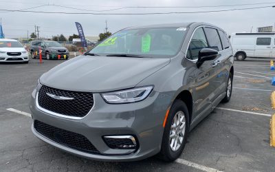 Pre-Owned 2024 Chrysler Pacifica Touring L