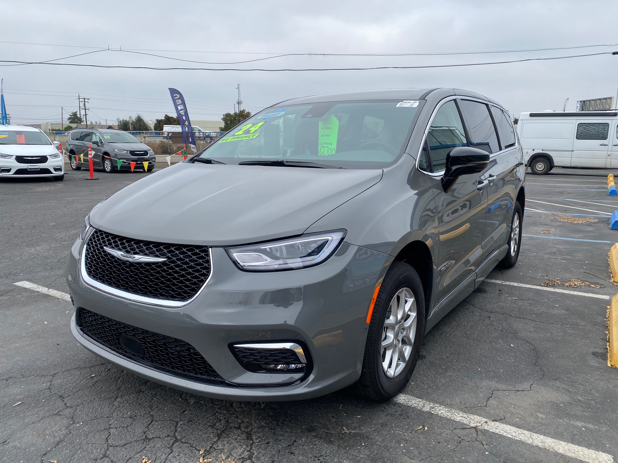 Pre-Owned 2024 Chrysler Pacifica Touring L