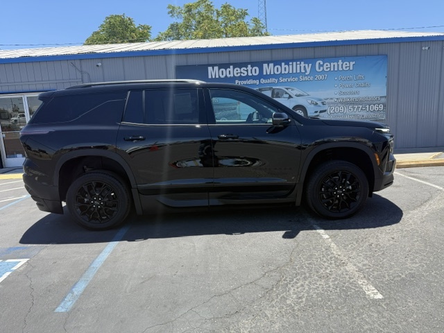 New 2026 Chevrolet Traverse 1LT Midnight PKG
