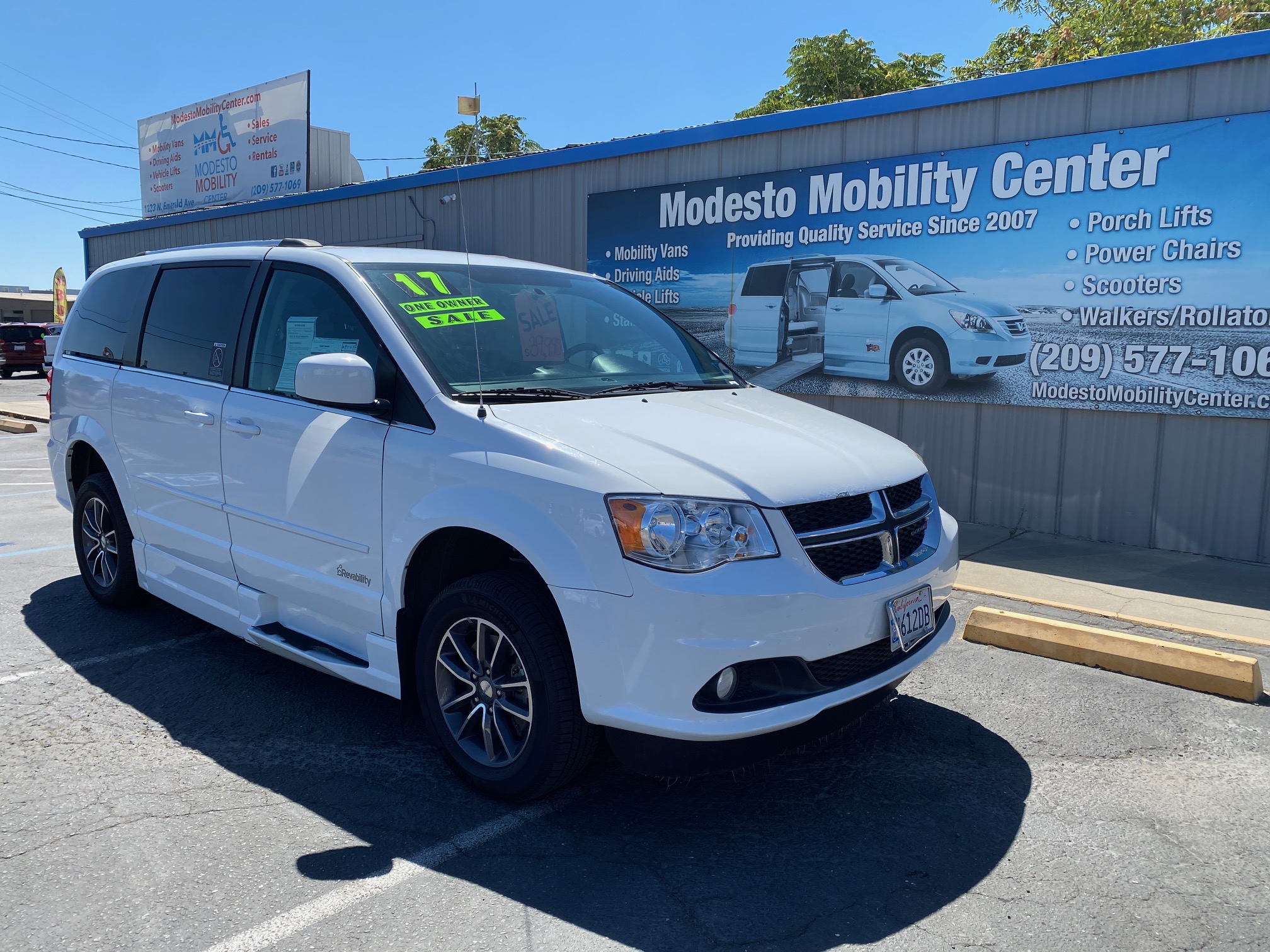 Used 2017 Dodge Grand Caravan SXT